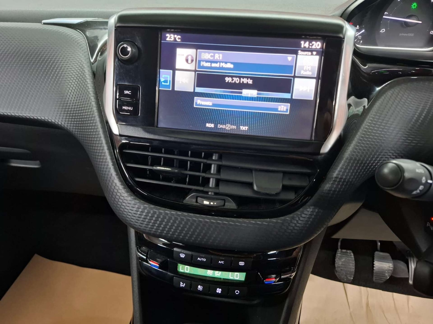 Used Peugeot 2008 2016 for sale - 76921408: Photo 22