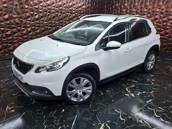 Used Peugeot 2008 2016 for sale - 76921408: Photo