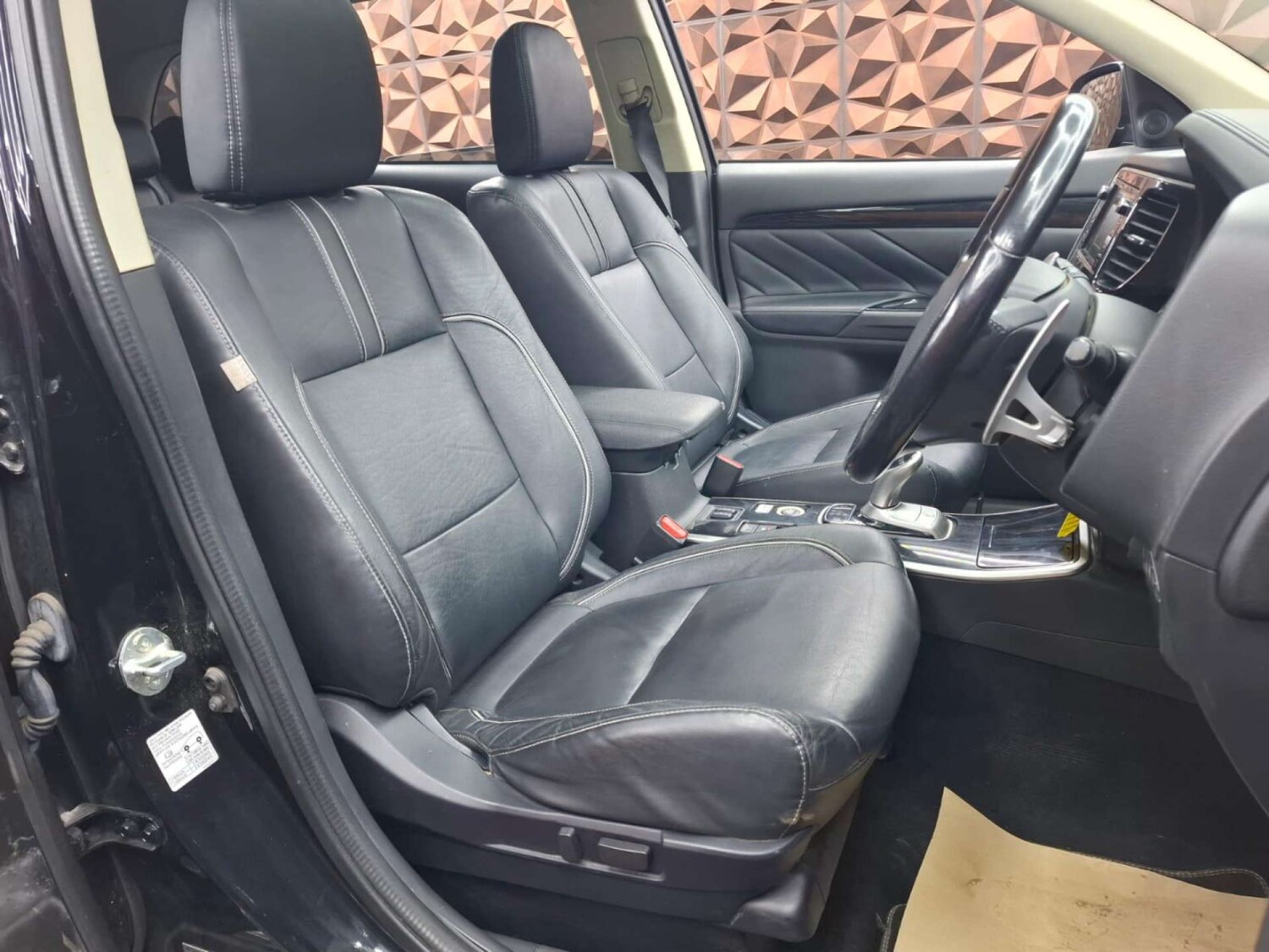 Used Mitsubishi Outlander 2017 for sale - 76921436: Photo 10