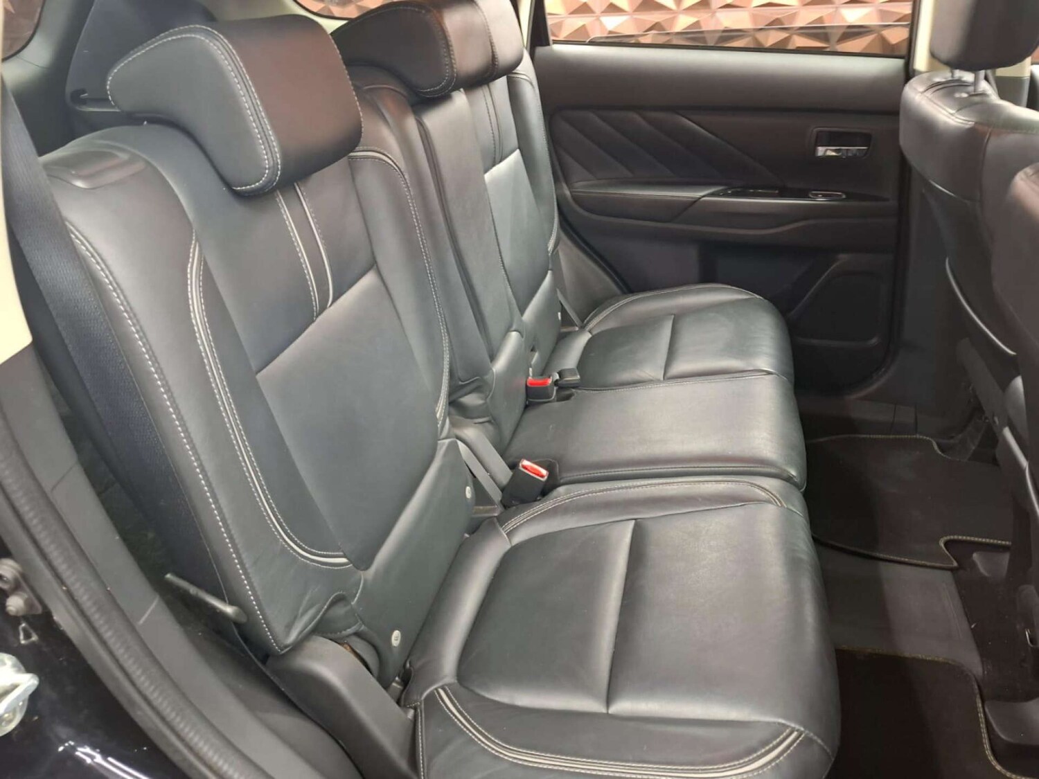 Used Mitsubishi Outlander 2017 for sale - 76921436: Photo 12