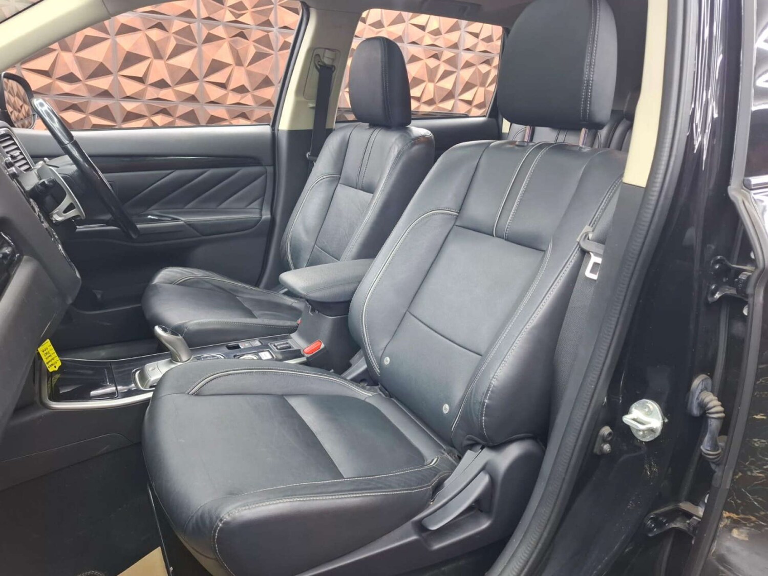 Used Mitsubishi Outlander 2017 for sale - 76921436: Photo 17