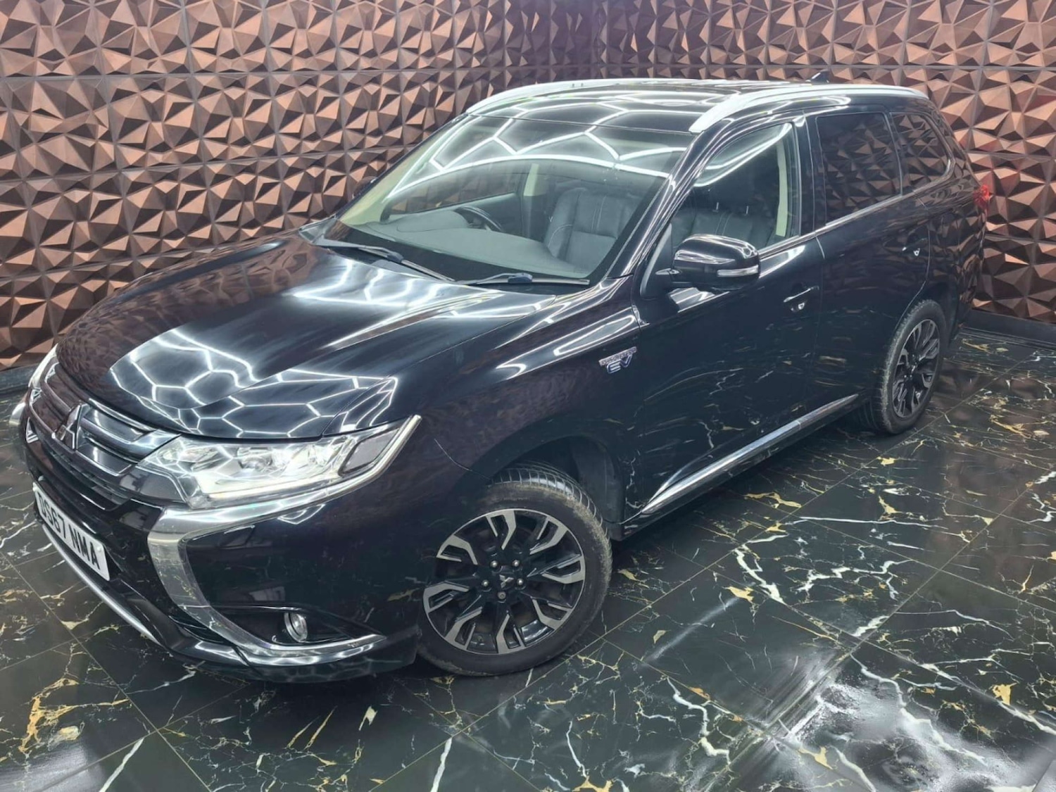 Used Mitsubishi Outlander 2017 for sale - 76921436: Photo 5