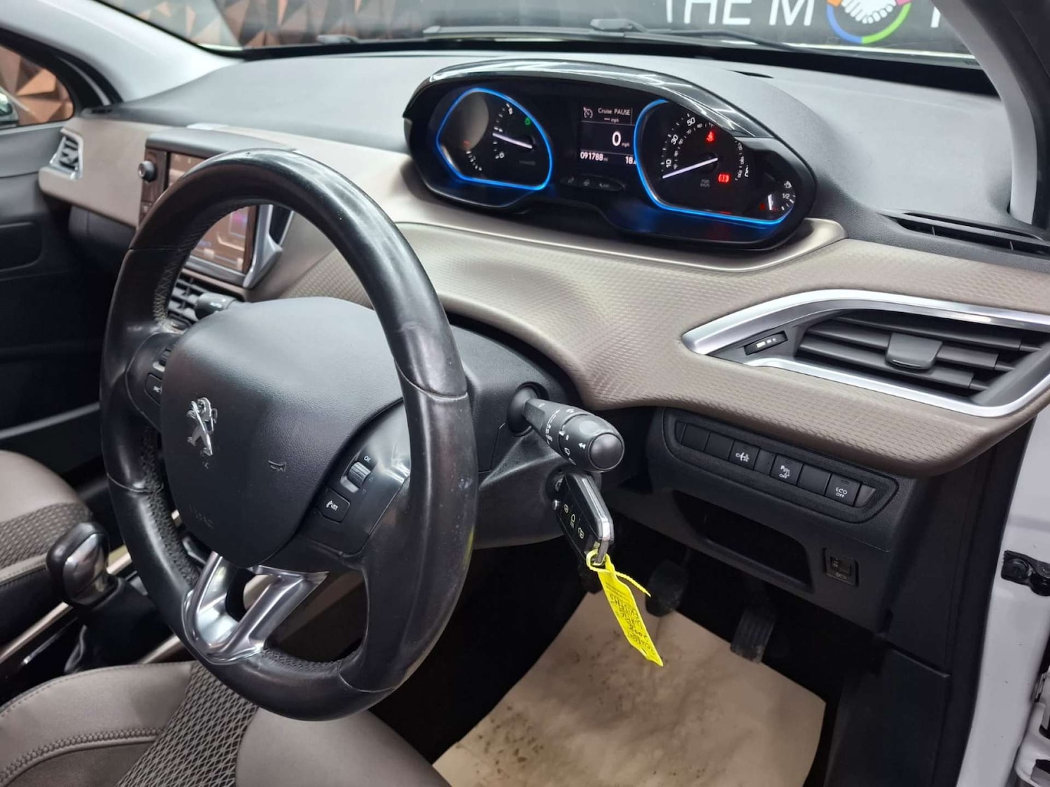 Used Peugeot 2008 2013 for sale - 77151174: Photo 17