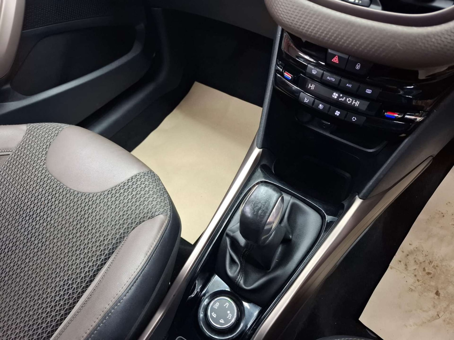 Used Peugeot 2008 2013 for sale - 77151174: Photo 22