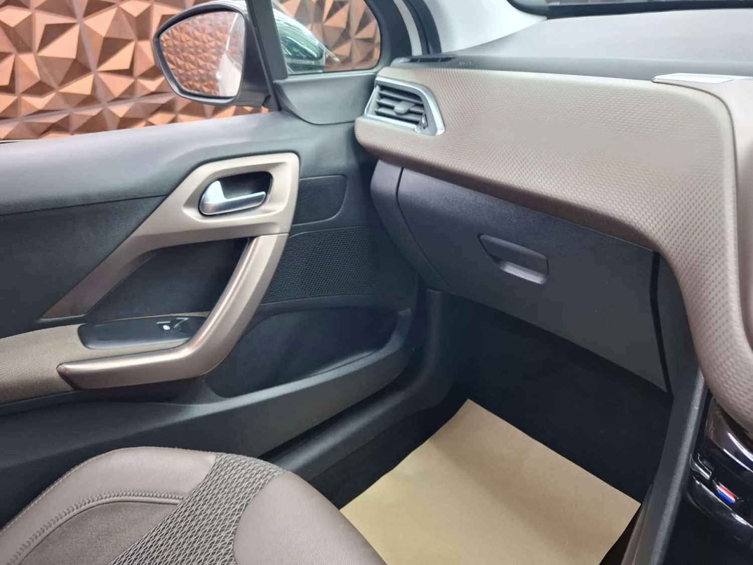 Used Peugeot 2008 2013 for sale - 77151174: Photo 8