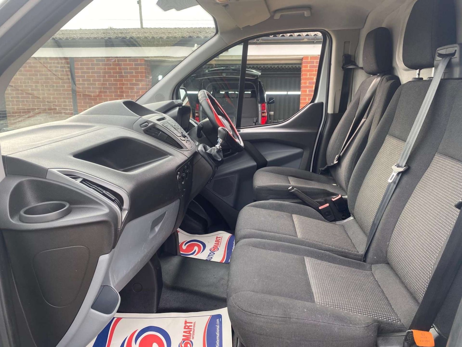 Used Ford Transit Custom 2015 for sale - 77640558: Photo 6