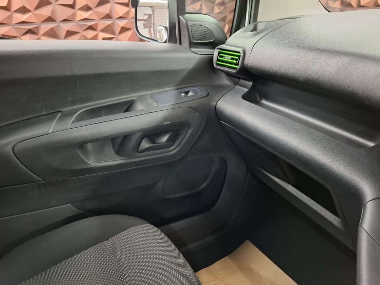 Used Vauxhall Combo 2019 for sale - 76921435: Photo 13