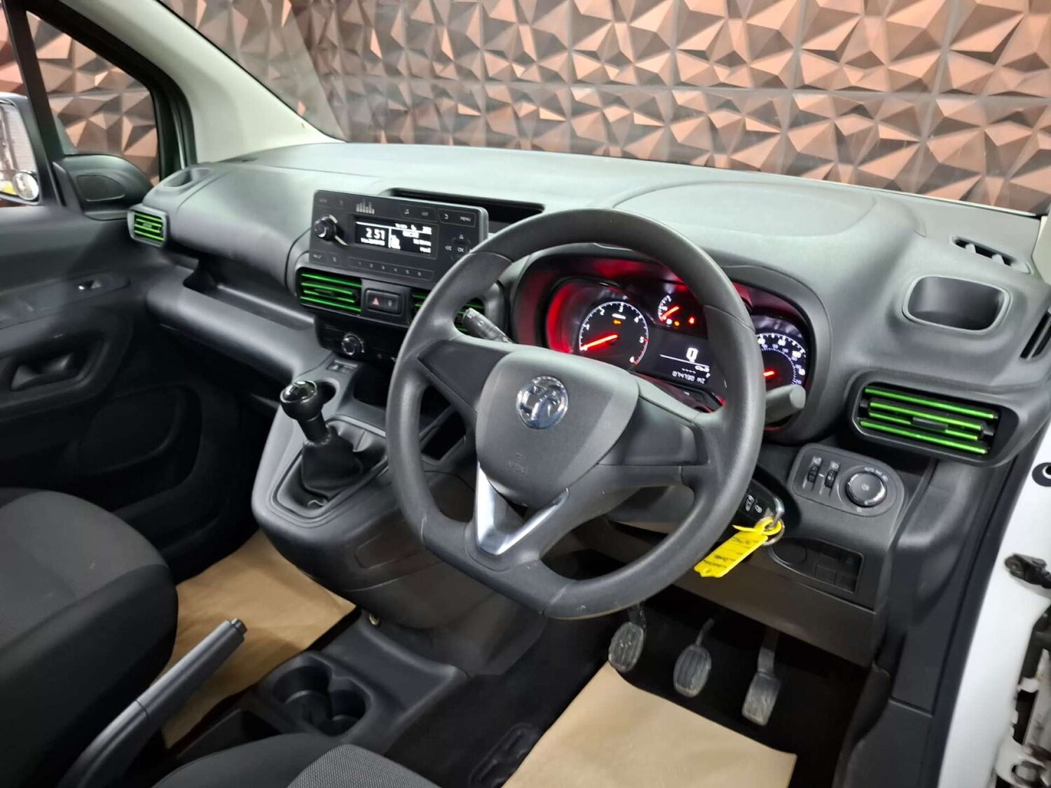 Used Vauxhall Combo 2019 for sale - 76921435: Photo 15