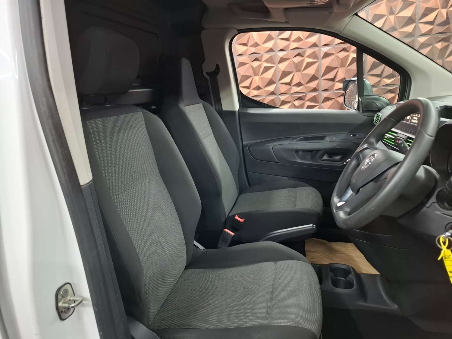 Used Vauxhall Combo 2019 for sale - 76921435: Photo 27