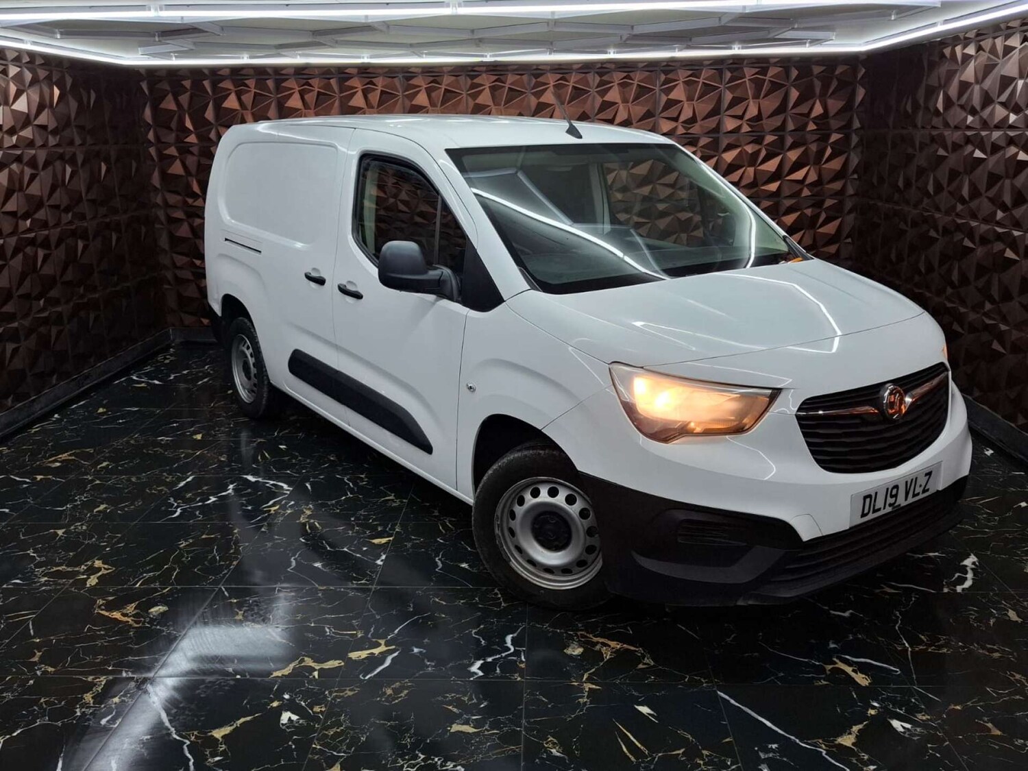 Used Vauxhall Combo 2019 for sale - 76921435: Photo 3