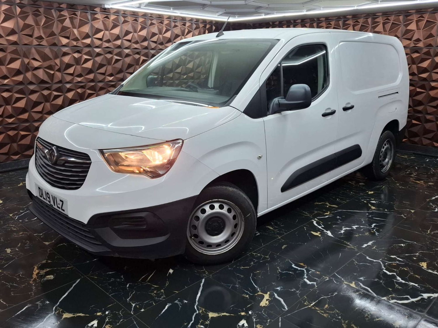 Used Vauxhall Combo 2019 for sale - 76921435: Photo 6