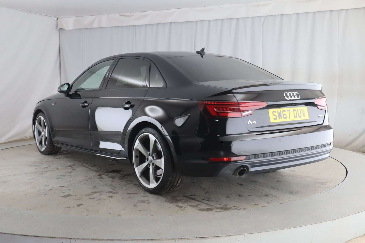 Used Audi A4 2017 for sale - 76921311: Photo 6