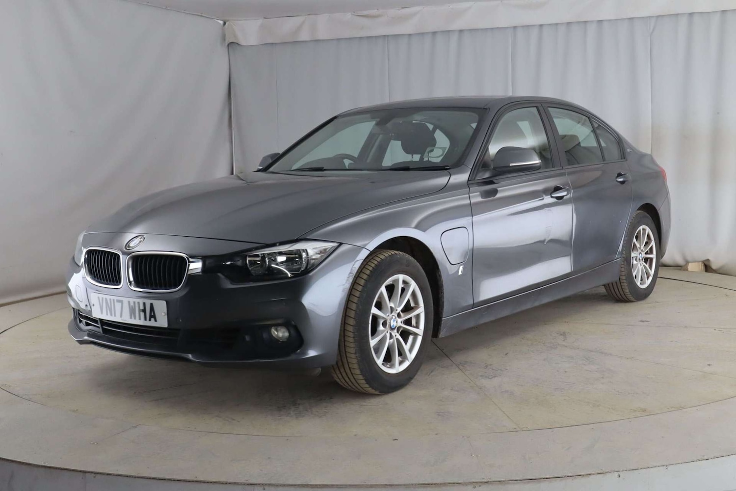 Used BMW 3 Series 2017 for sale - 77809773: Photo 3