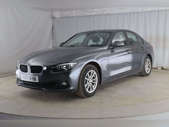 Used BMW 3 Series 2017 for sale - 77809773: Photo