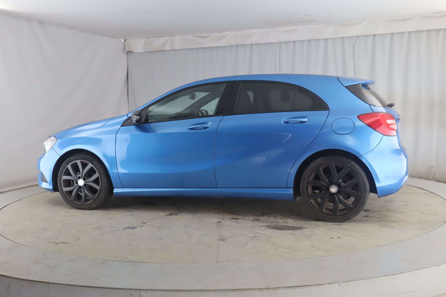 Used Mercedes-Benz A-Class 2015 for sale - 77033681: Photo 4