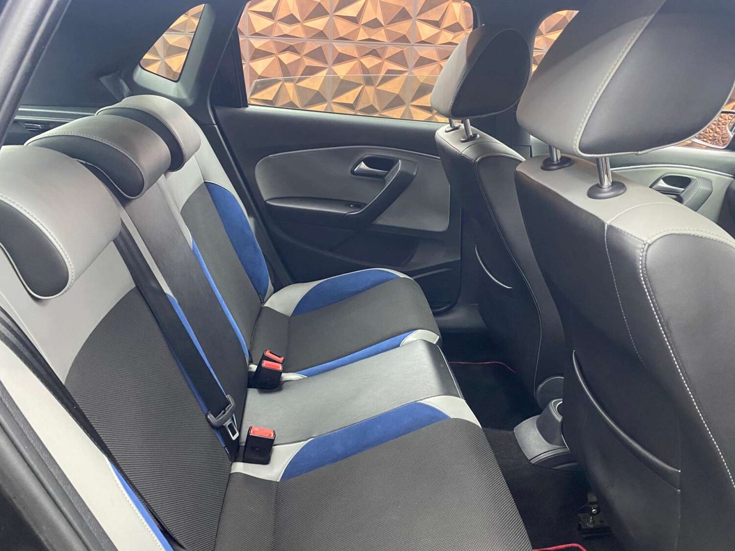 Used Volkswagen Polo 2015 for sale - 77745443: Photo 11