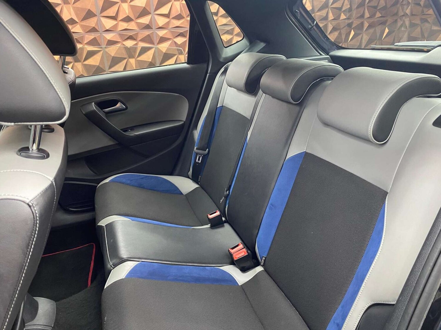 Used Volkswagen Polo 2015 for sale - 77745443: Photo 16