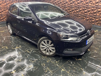 Used Volkswagen Polo 2015 for sale - 77745443: Photo