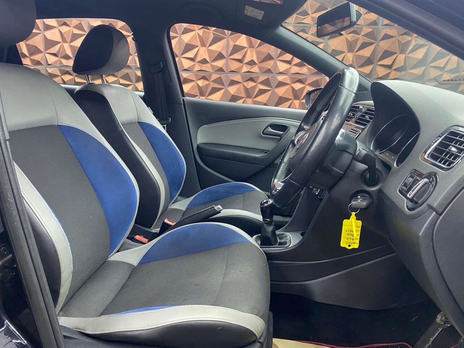 Used Volkswagen Polo 2015 for sale - 77745443: Photo 7