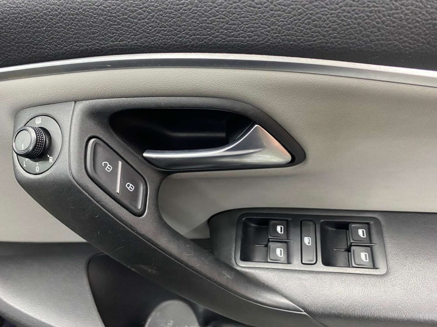 Used Volkswagen Polo 2015 for sale - 77745443: Photo 9