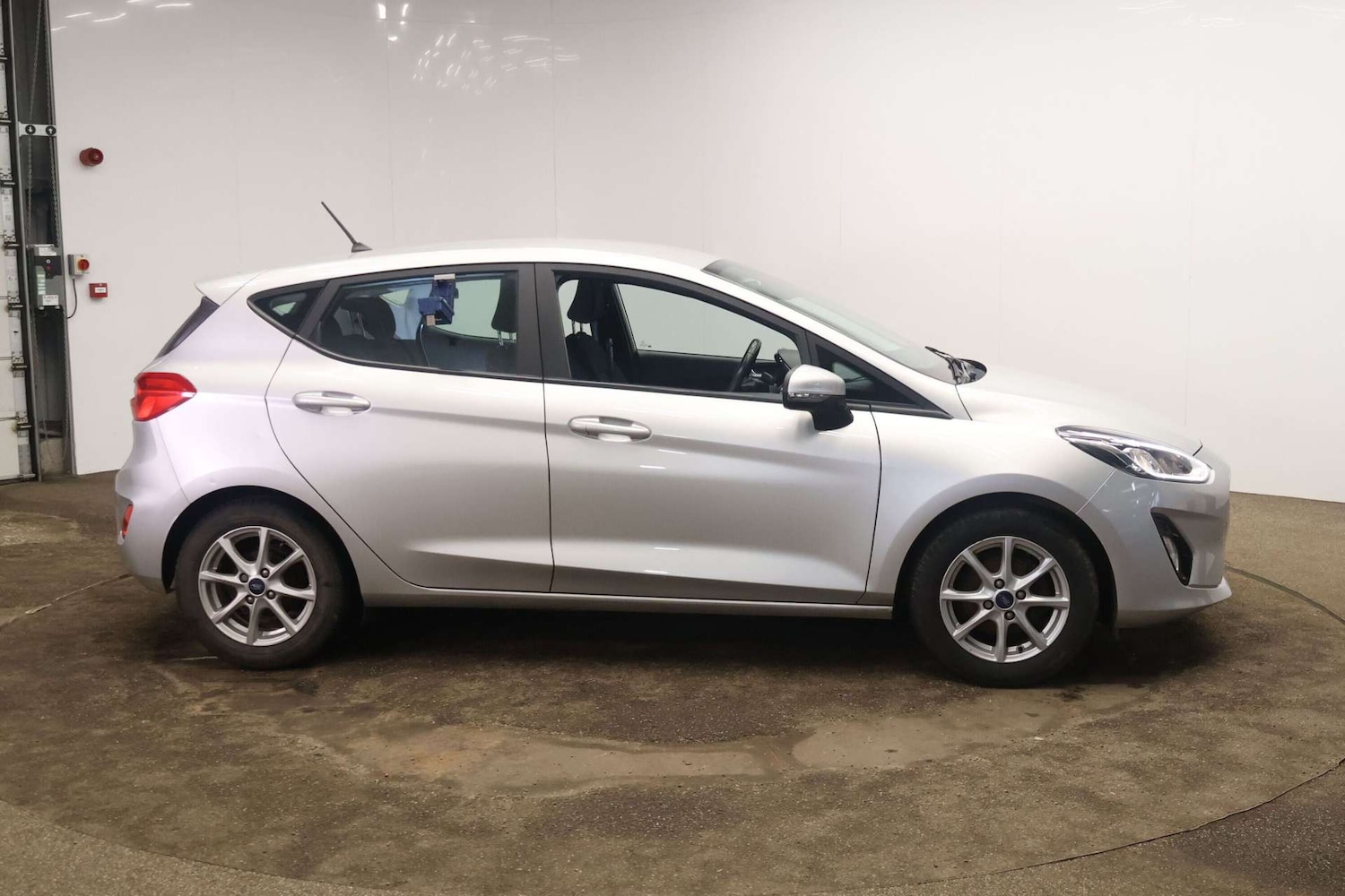 Used Ford Fiesta 2019 for sale - 77523336: Photo 2