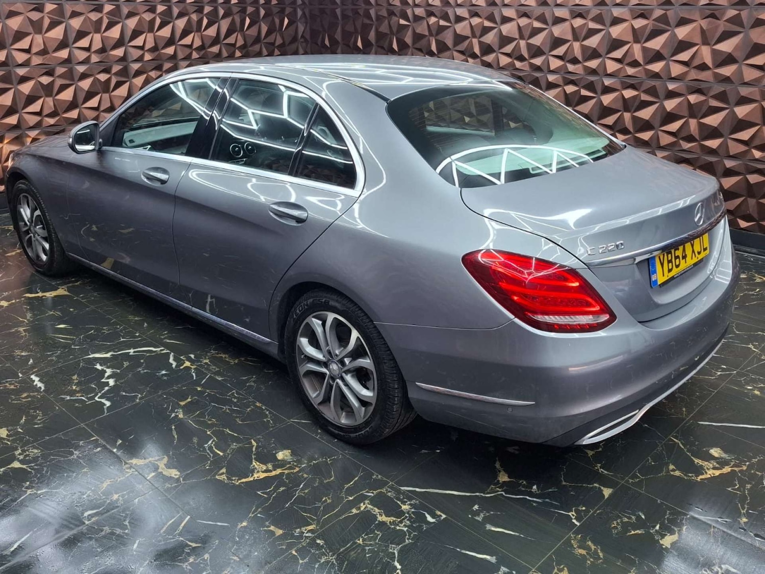Used Mercedes-Benz C Class 2015 for sale - 77151313: Photo 24