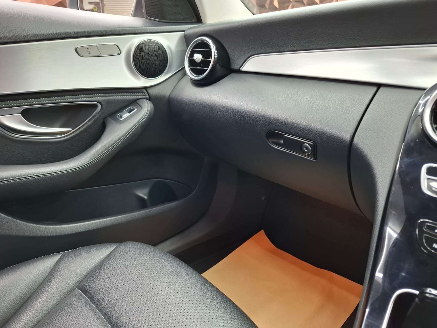 Used Mercedes-Benz C Class 2015 for sale - 77151313: Photo 36