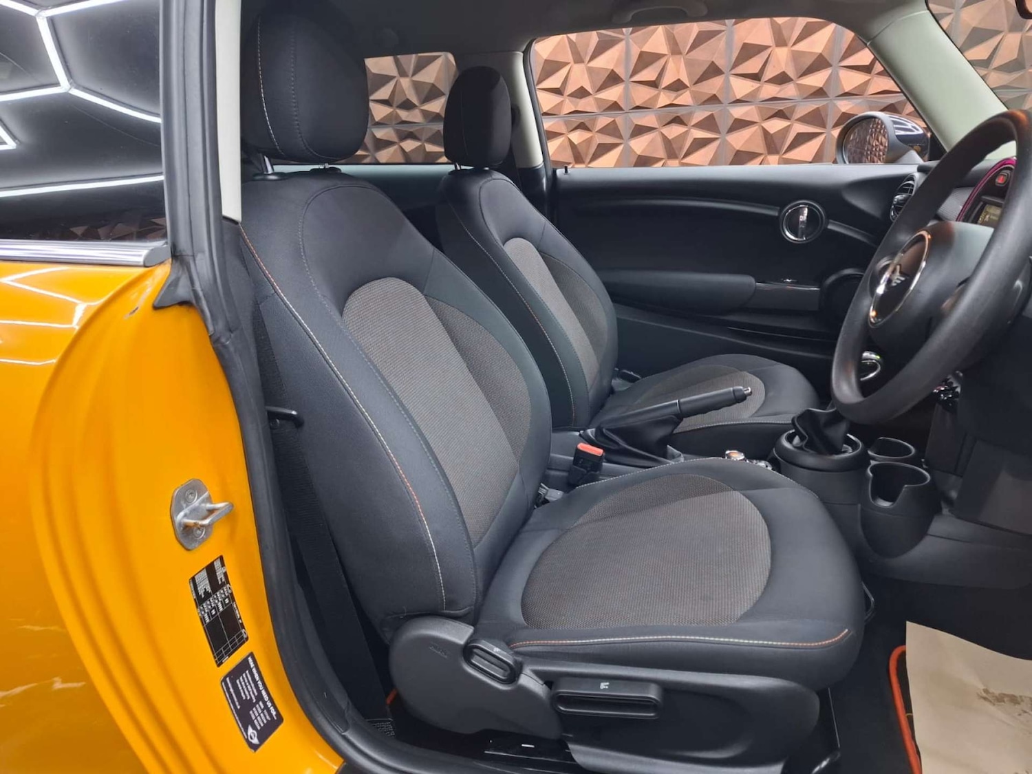 Used MINI Hatch 2017 for sale - 77617085: Photo 7