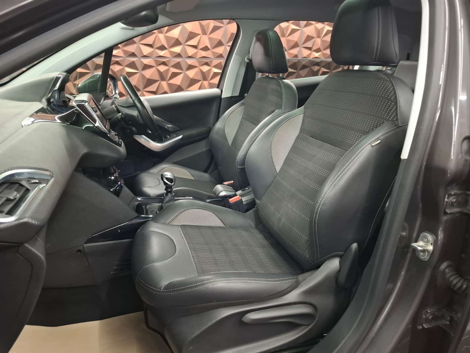 Used Peugeot 2008 2019 for sale - 77151339: Photo 11