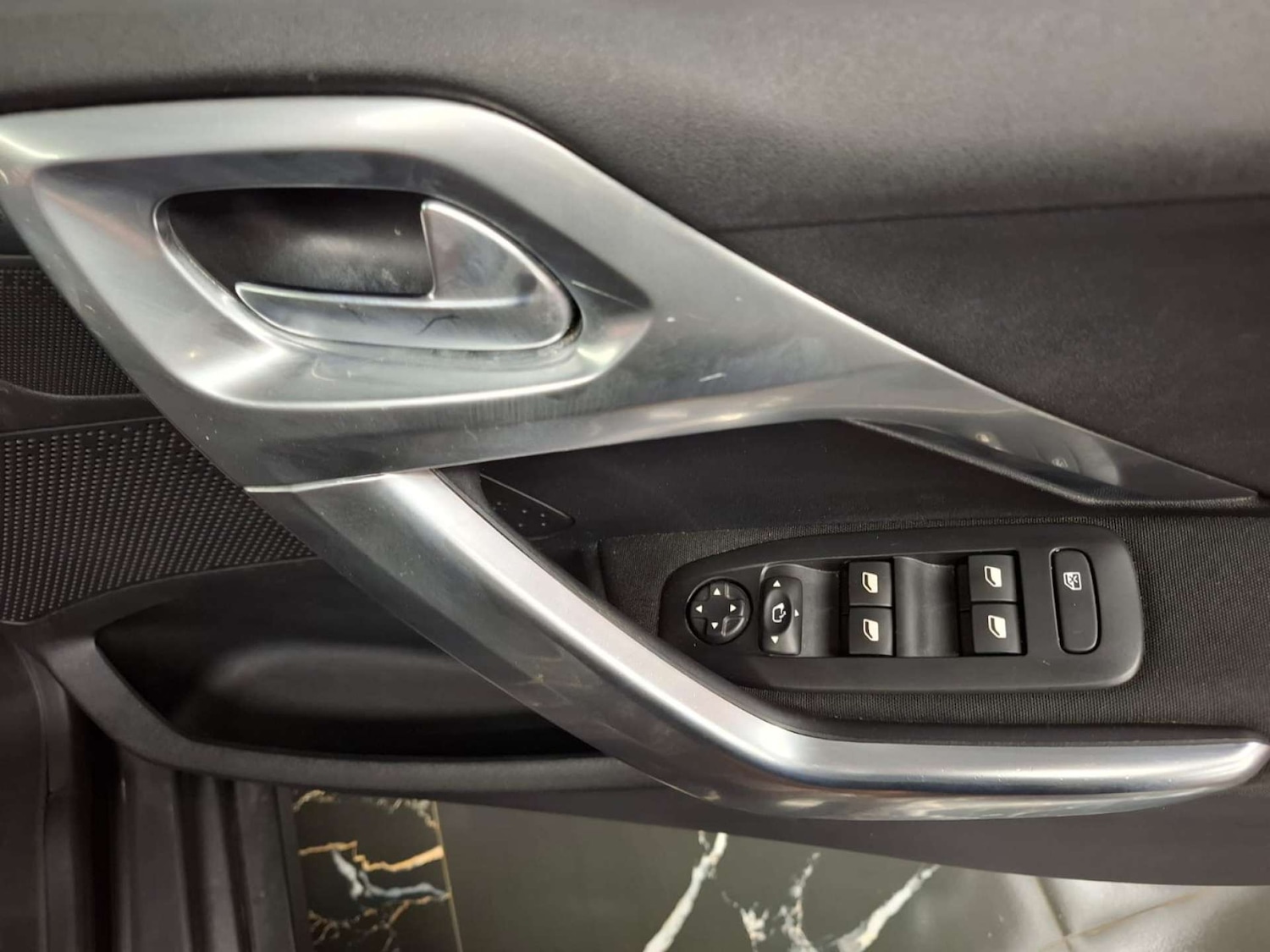 Used Peugeot 2008 2019 for sale - 77151339: Photo 27