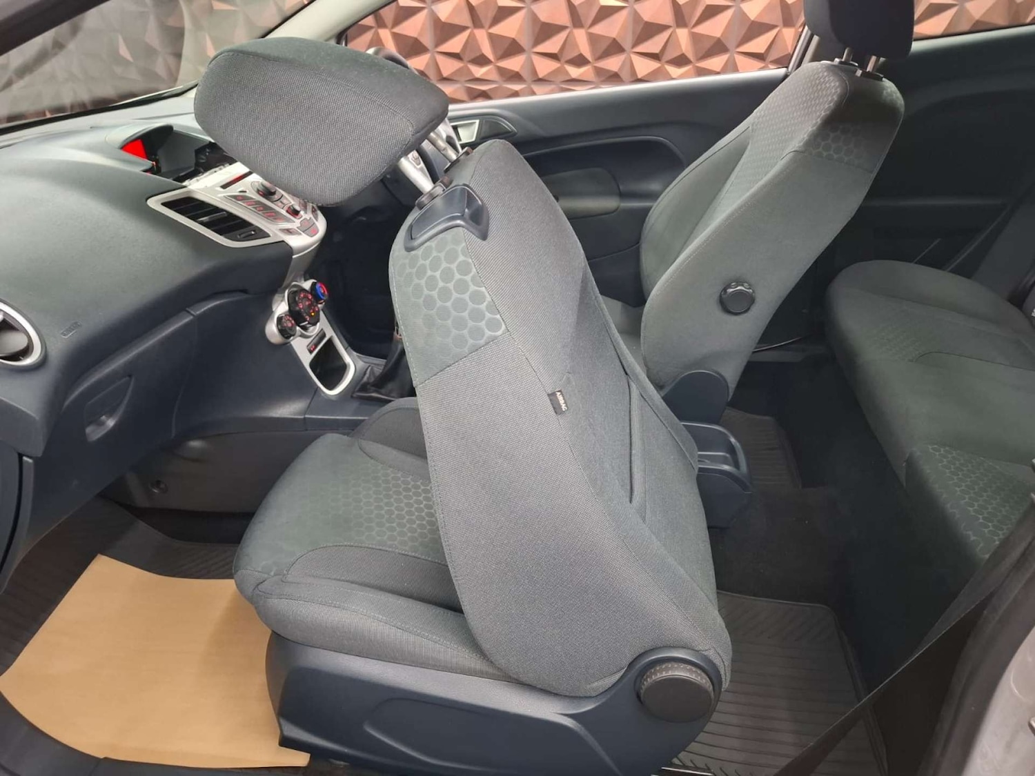 Used Ford Fiesta 2012 for sale - 77151248: Photo 13