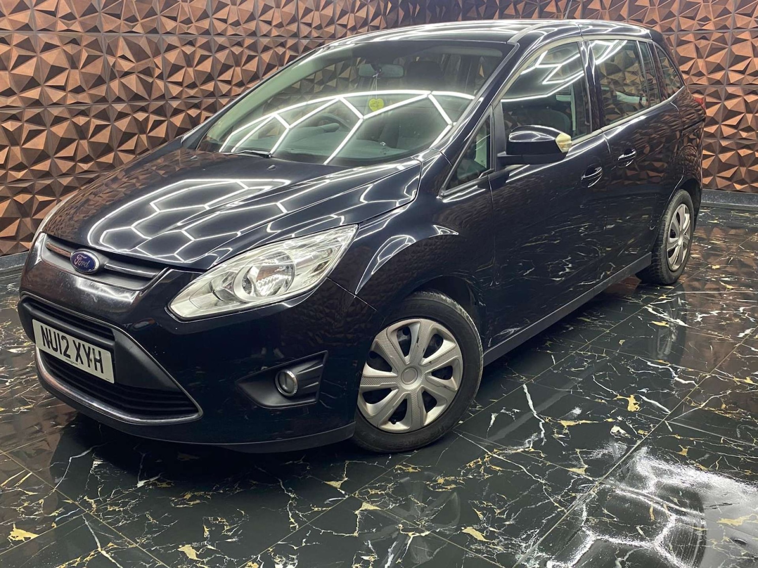 Used Ford C-Max 2012 for sale - 77151138: Photo 3