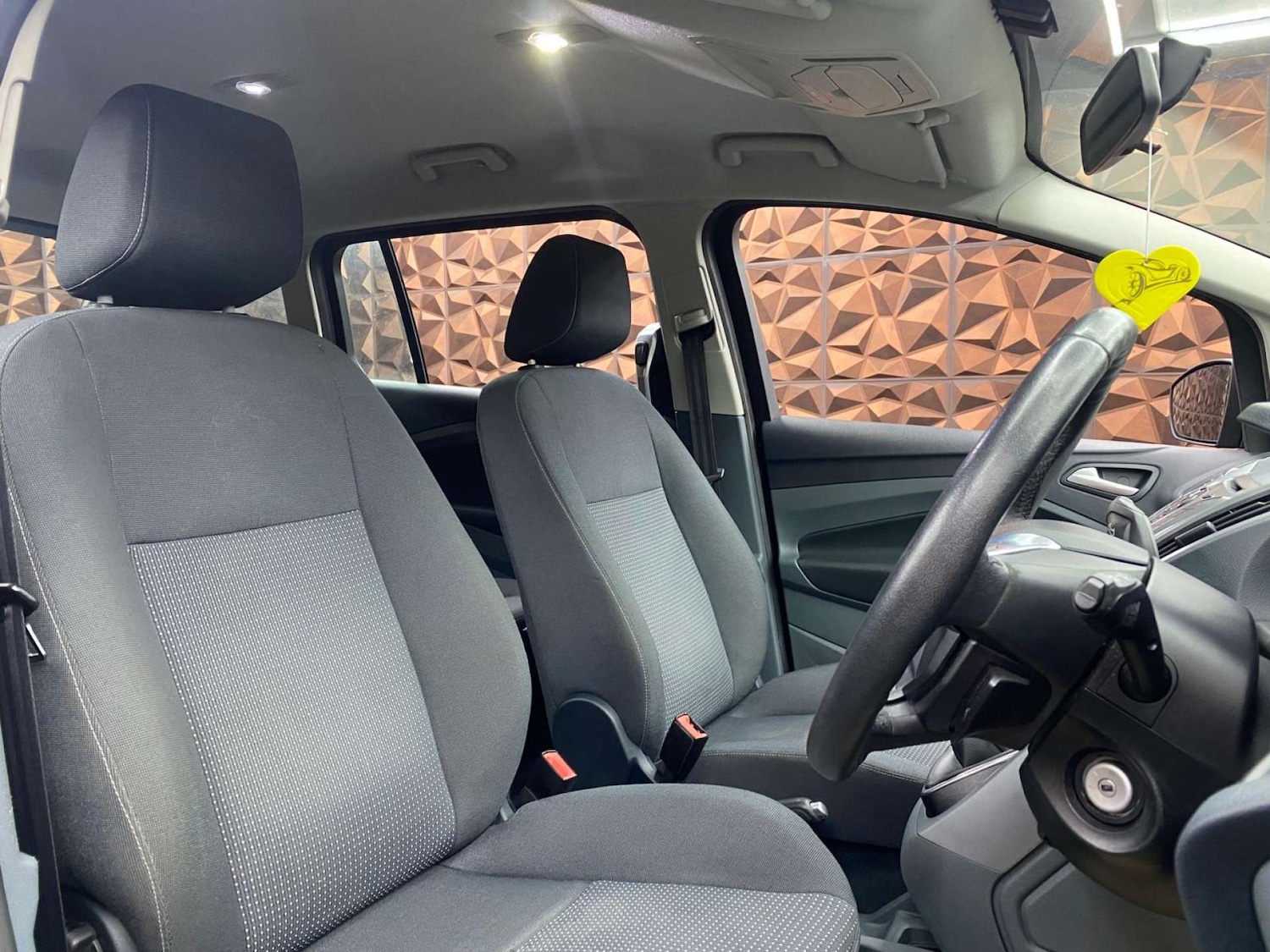 Used Ford C-Max 2012 for sale - 77151138: Photo 6