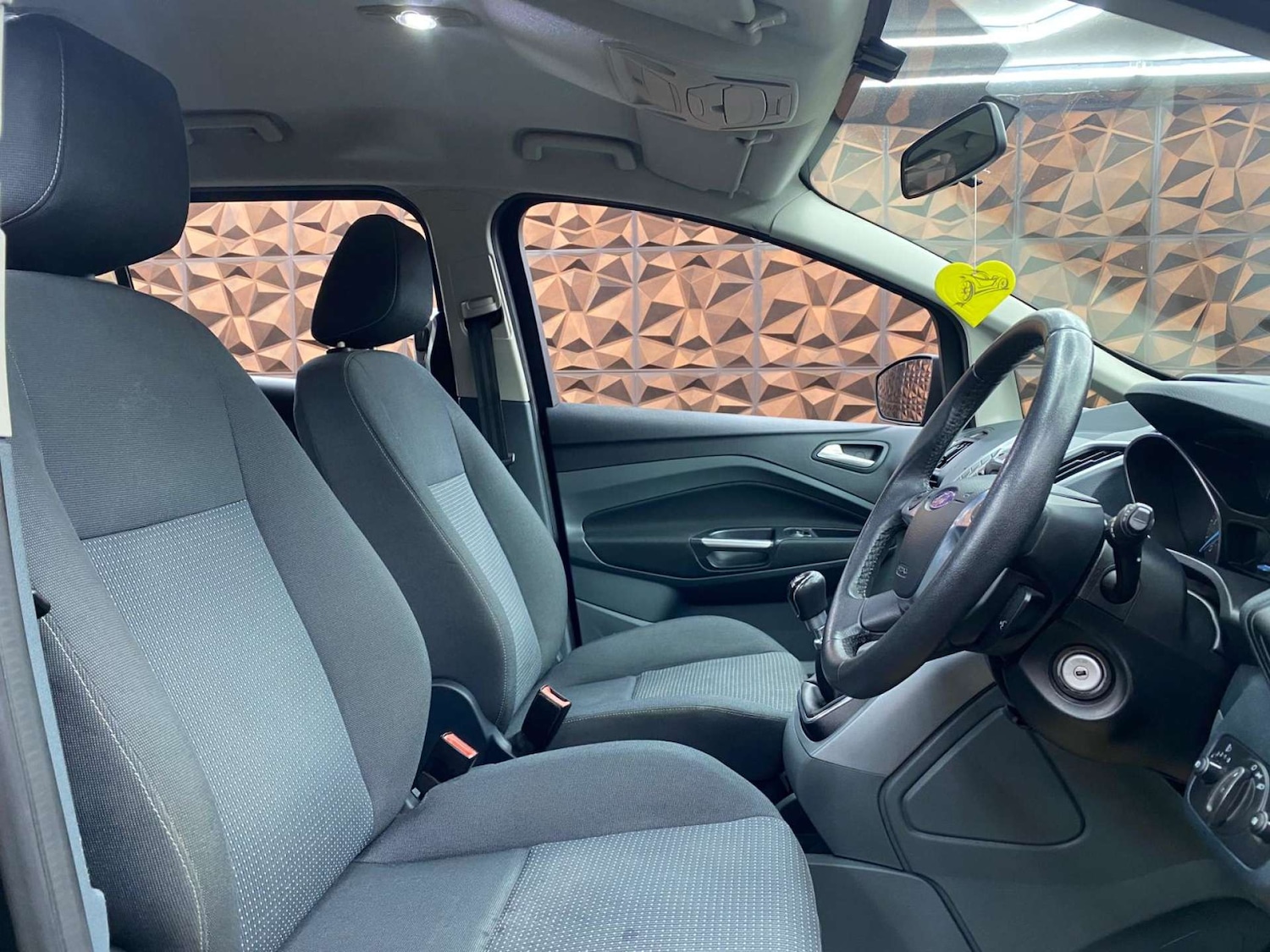 Used Ford C-Max 2012 for sale - 77151138: Photo 7