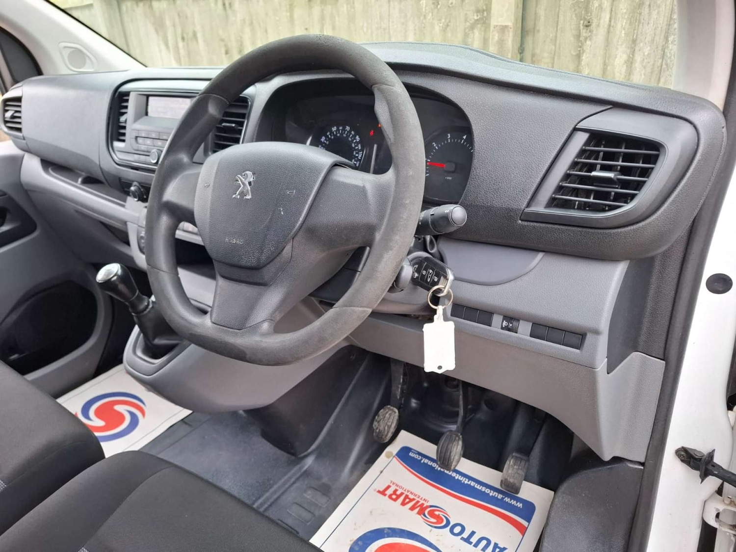 Used Peugeot Expert 2017 for sale - 77151134: Photo 14