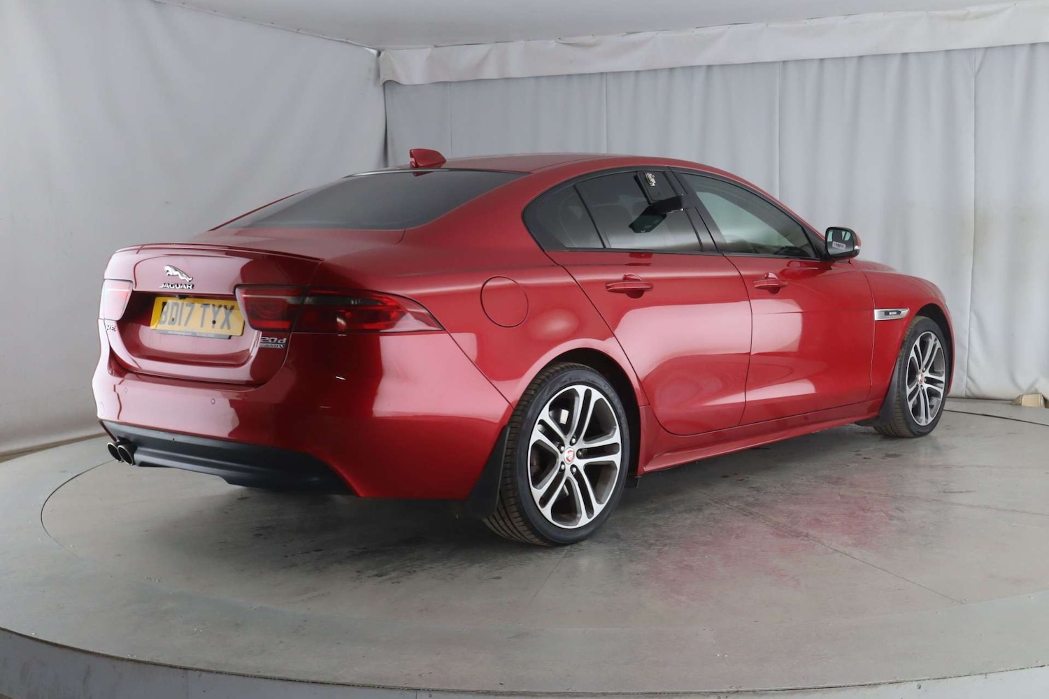 Used Jaguar XE 2017 for sale - 76921343: Photo 8