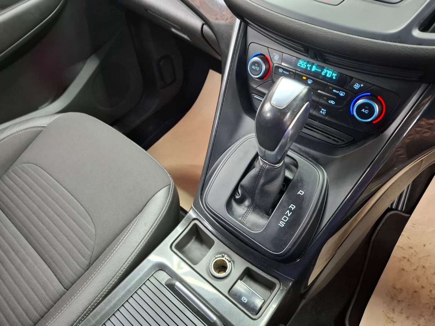 Used Ford Kuga 2018 for sale - 77151162: Photo 24