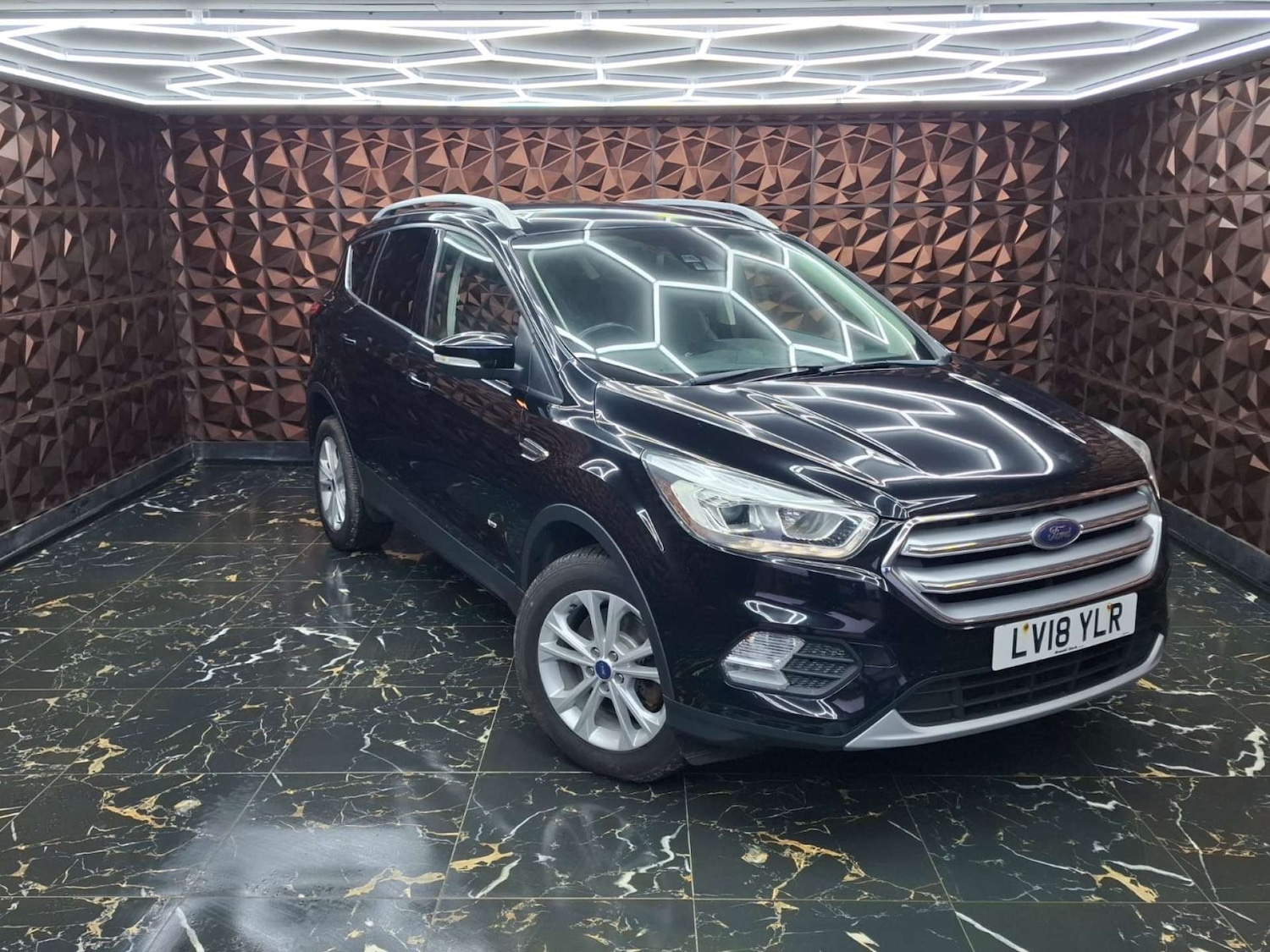 Used Ford Kuga 2018 for sale - 77151162: Photo 3