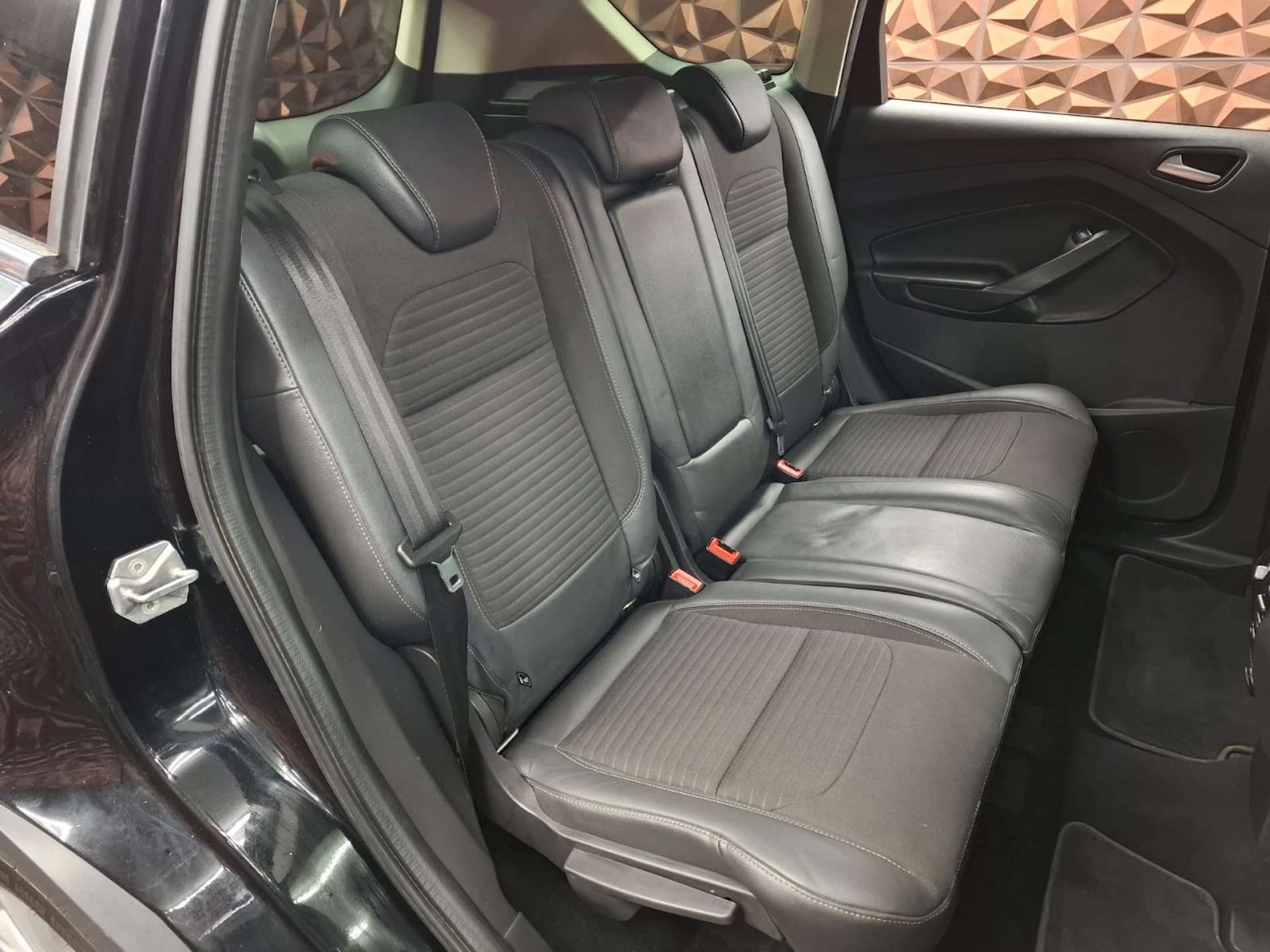 Used Ford Kuga 2018 for sale - 77151162: Photo 34