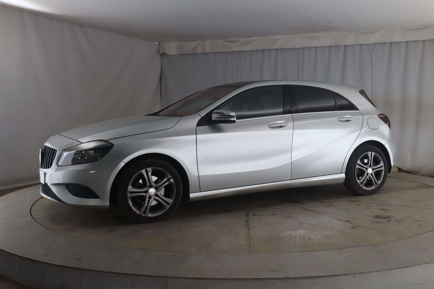 Used Mercedes-Benz A-Class 2013 for sale - 77721679: Photo 4