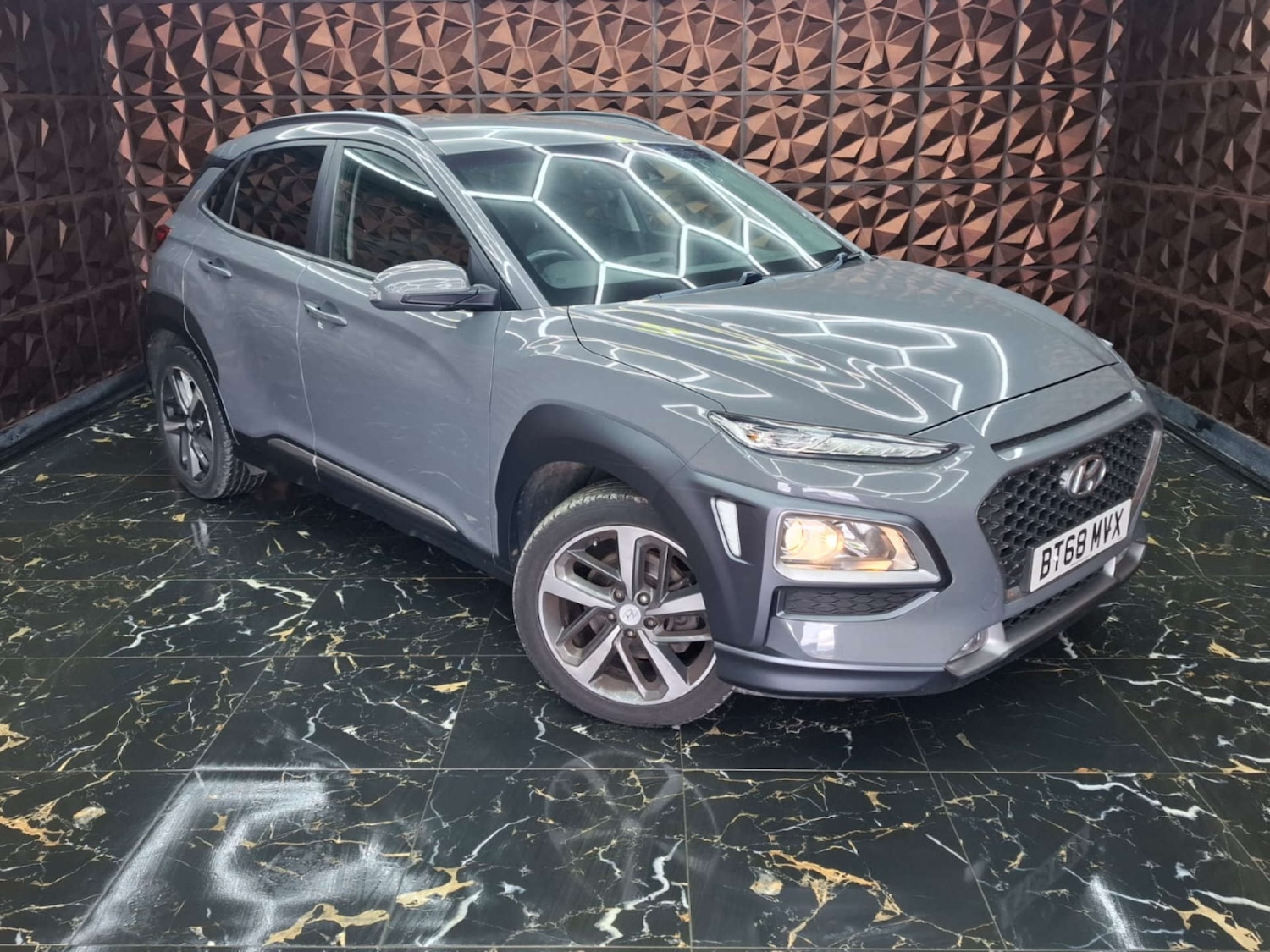Used Hyundai KONA 2018 for sale - 76921398: Photo 3