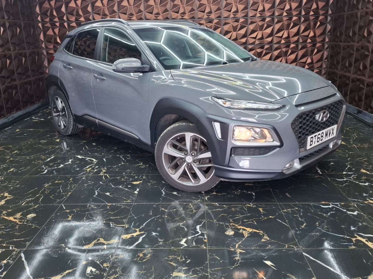 Used Hyundai KONA 2018 for sale - 76921398: Photo 4