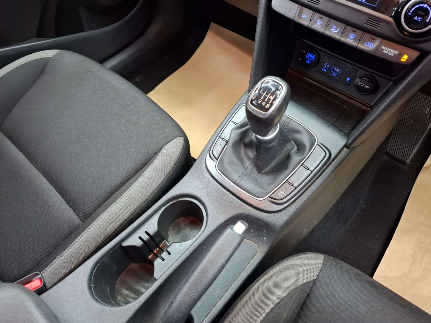 Used Hyundai KONA 2018 for sale - 76921398: Photo 48