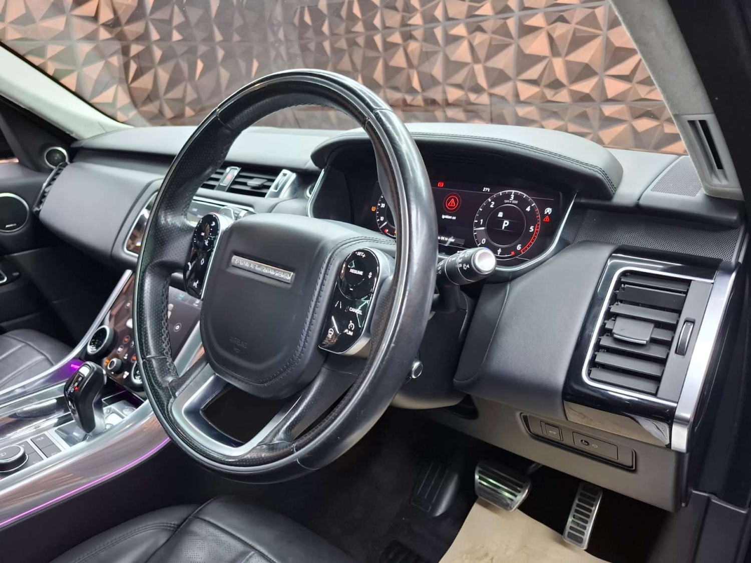 Used Land Rover Range Rover Sport 2018 for sale - 76921465: Photo 19