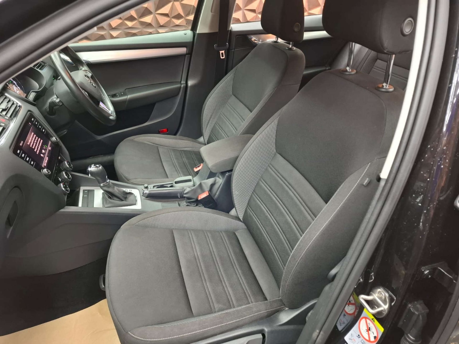 Used Skoda Octavia 2018 for sale - 77151273: Photo 12