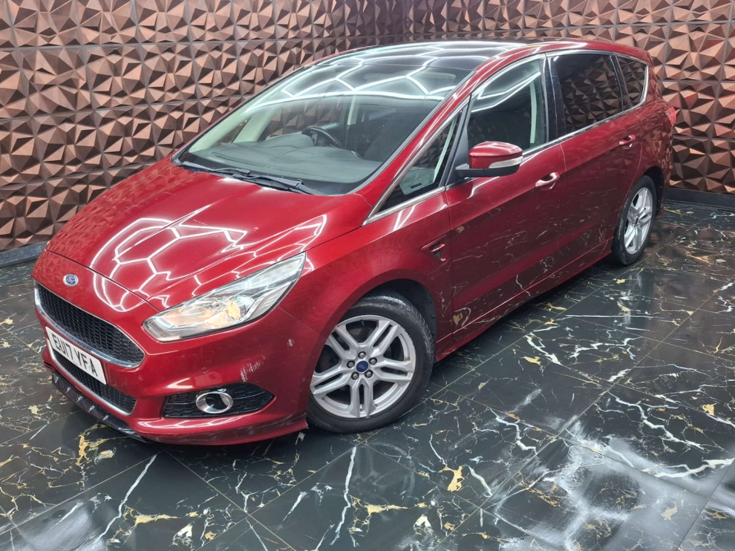 Used Ford S-Max 2017 for sale - 76921346: Photo 5