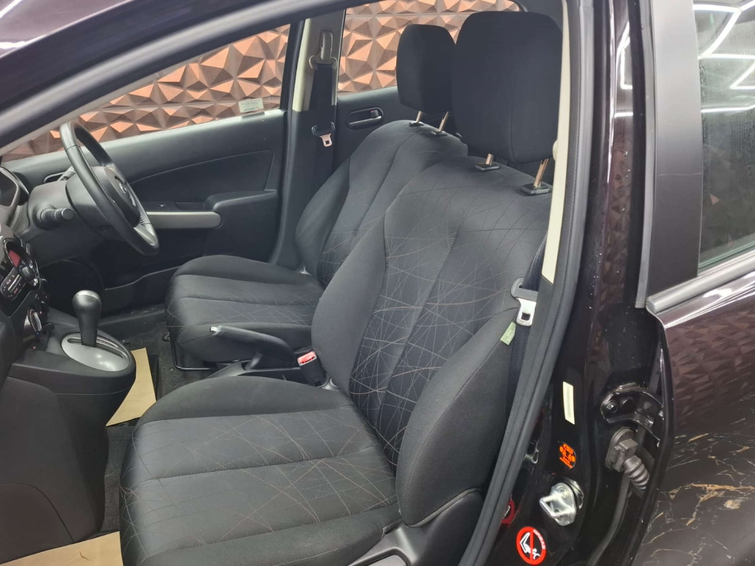 Used Mazda Mazda2 2011 for sale - 77151260: Photo 18