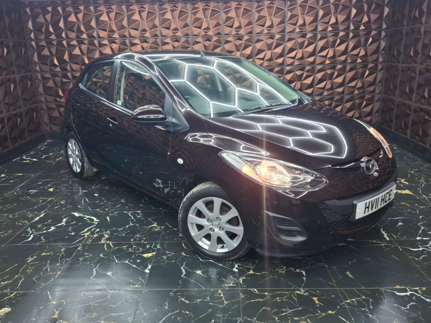 Used Mazda Mazda2 2011 for sale - 77151260: Photo 2