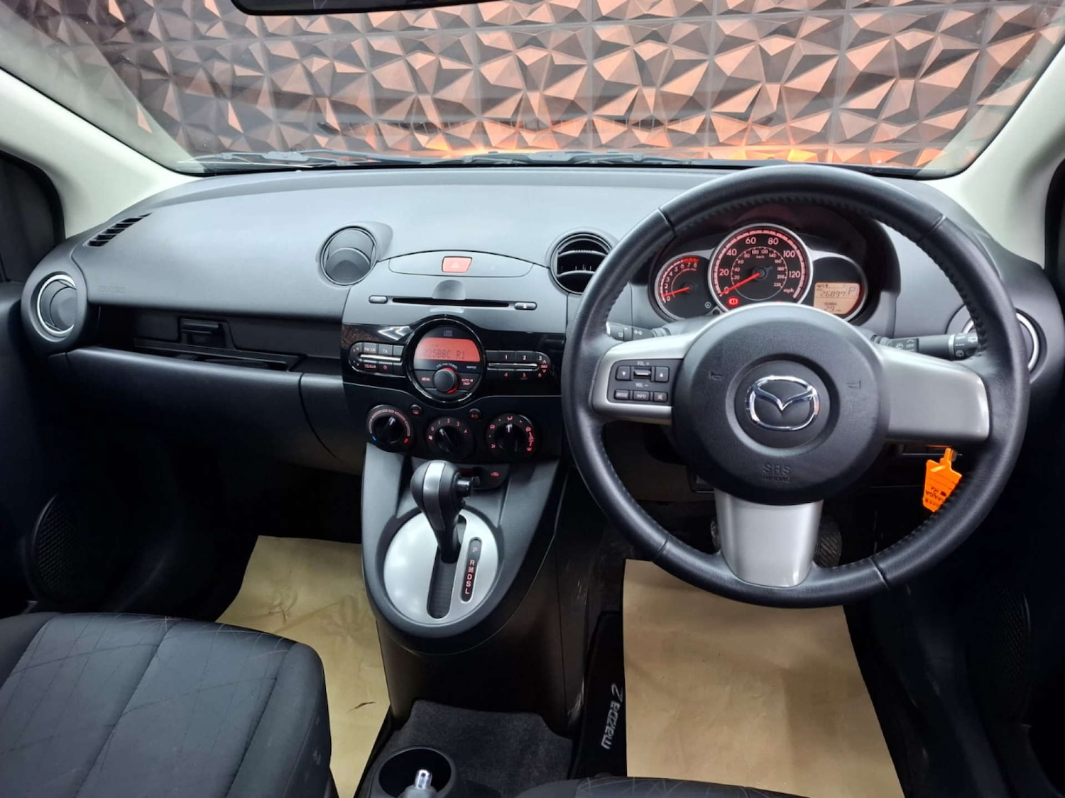 Used Mazda Mazda2 2011 for sale - 77151260: Photo 26