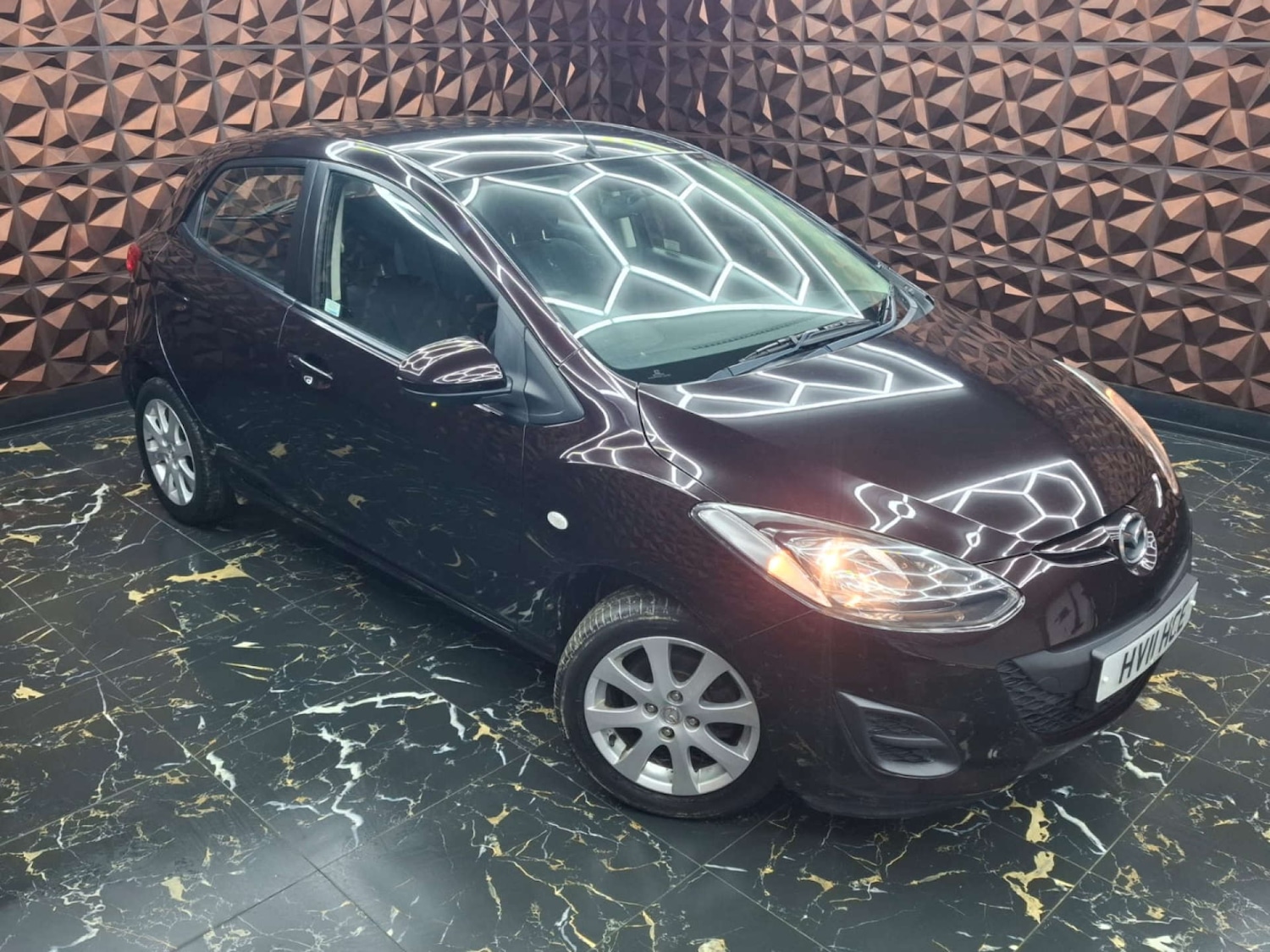 Used Mazda Mazda2 2011 for sale - 77151260: Photo 3